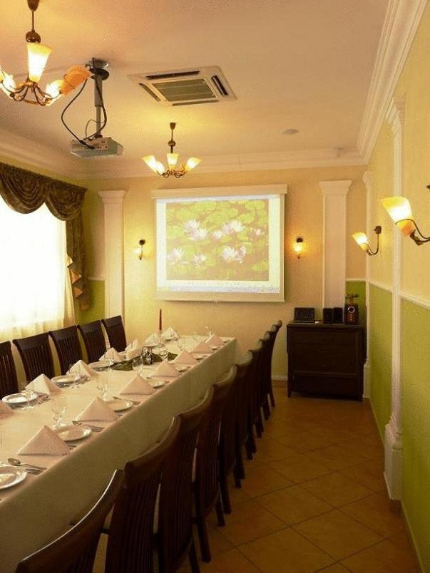 Zajazd Sokol Hotell Nienadówka Exteriör bild