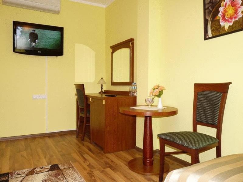 Zajazd Sokol Hotell Nienadówka Exteriör bild