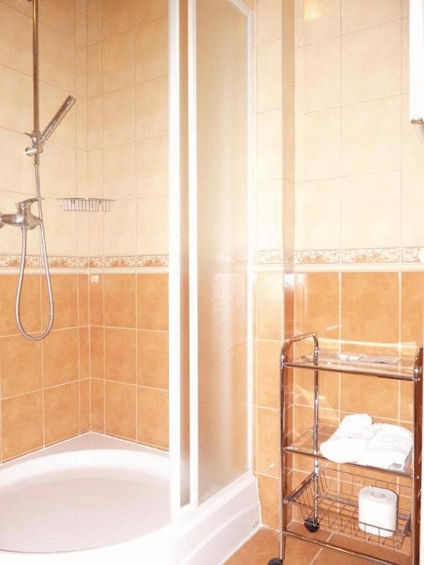 Zajazd Sokol Hotell Nienadówka Exteriör bild
